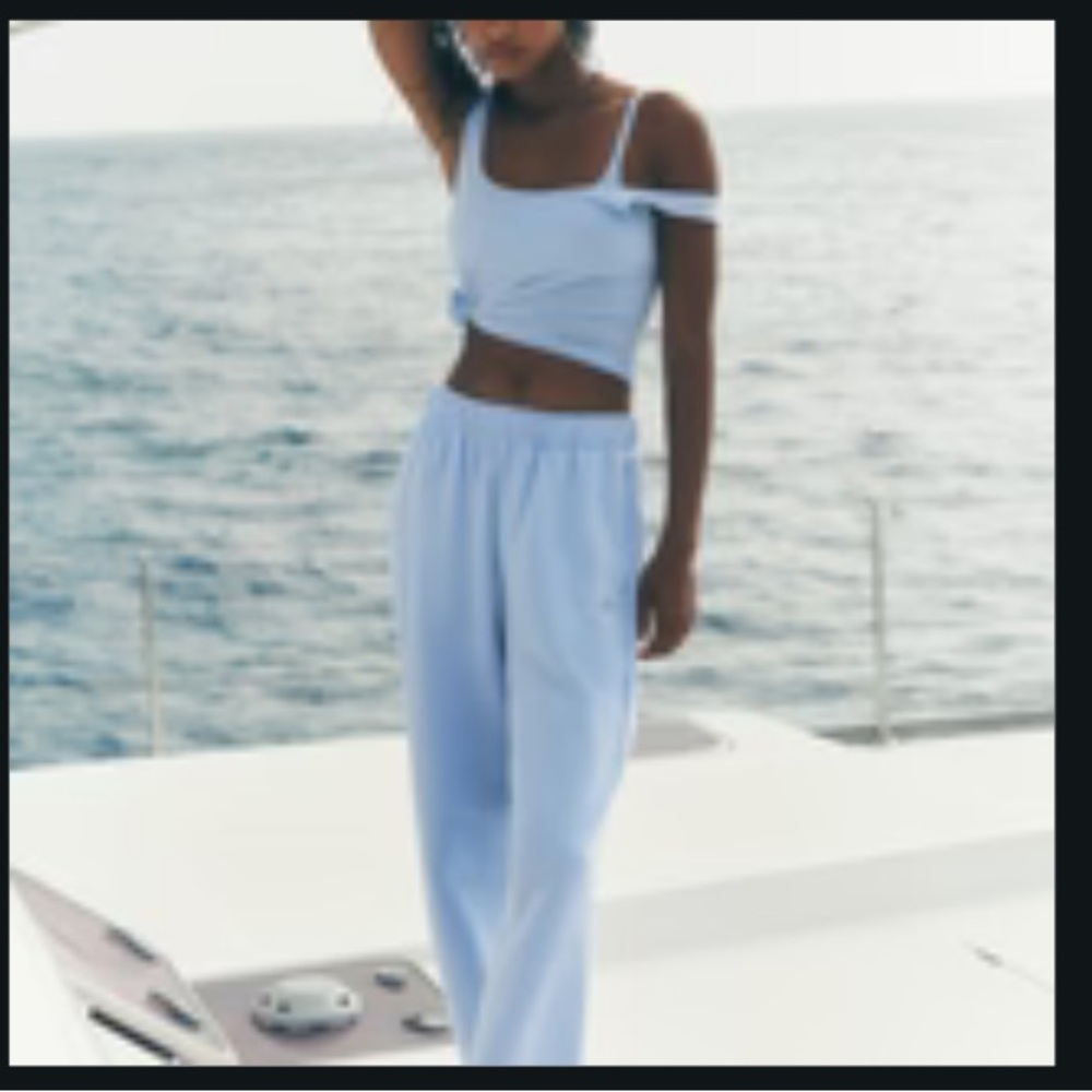 Alo accolade straight leg sweatpants